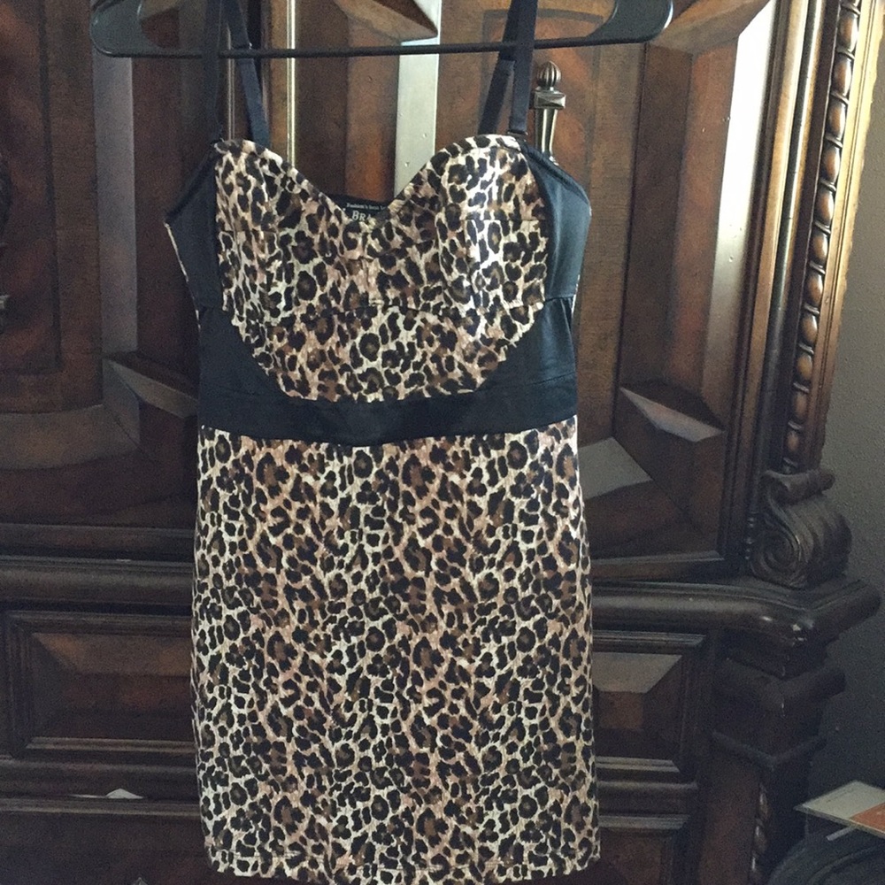 Fashion.best.kept leopard secret bra tops